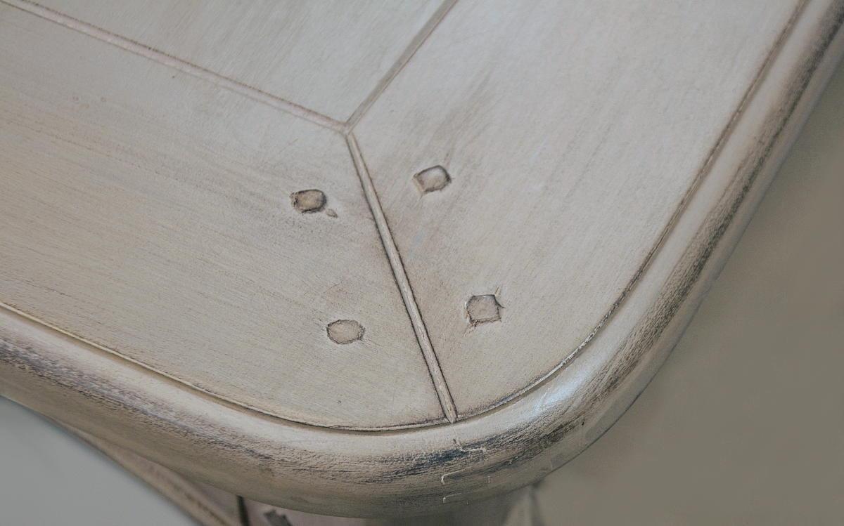 Comoda TV din Lemn cu Picioare Sculptate in Stilul Provence Livin Hill