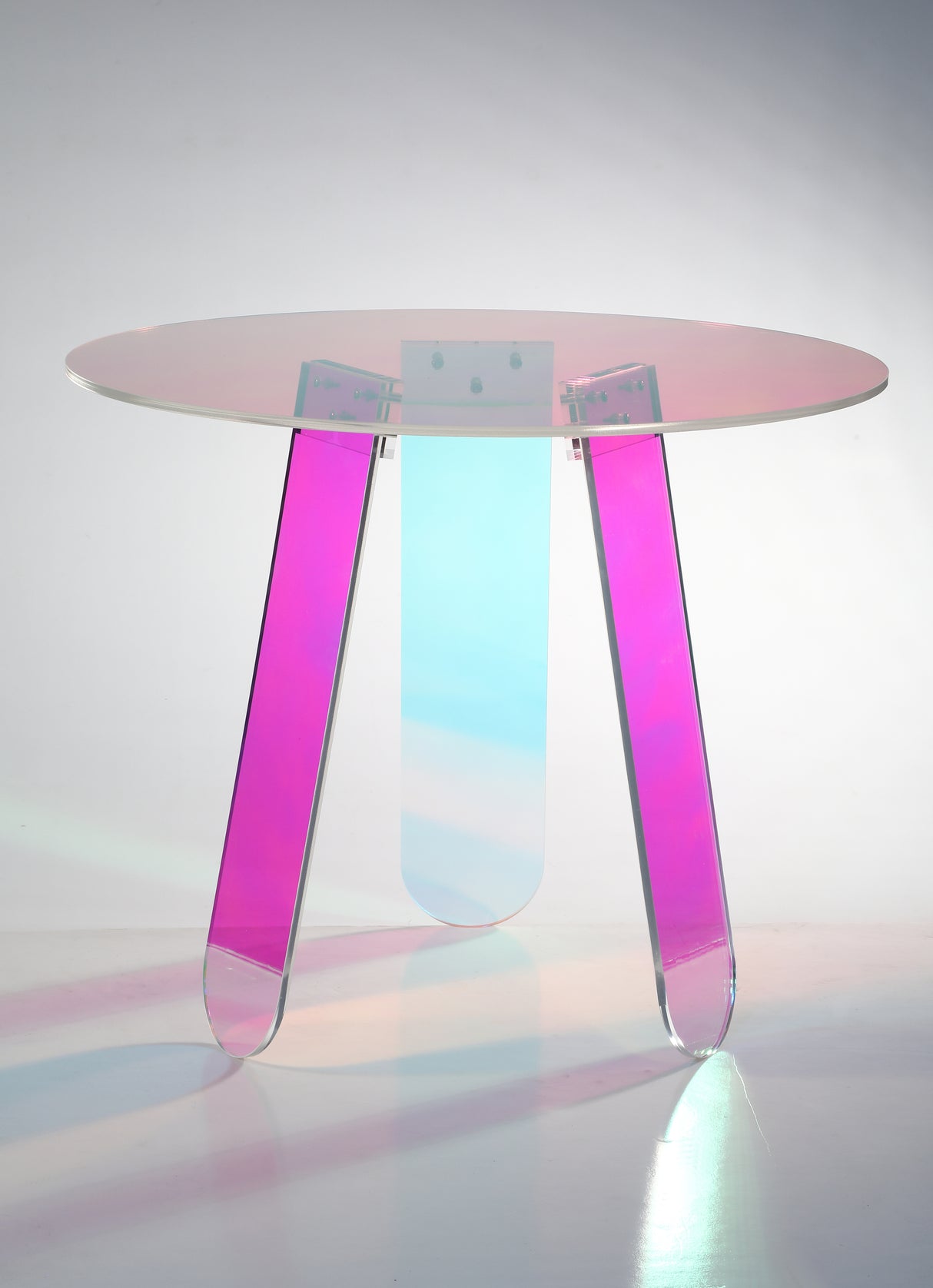 Masuta RaveNight 60 cm Acril Transparent si Opalizant Livin Hill