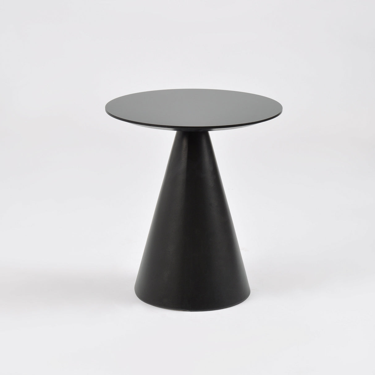 Birou Minimalist Rotund din Lemn Moale Livin Hill