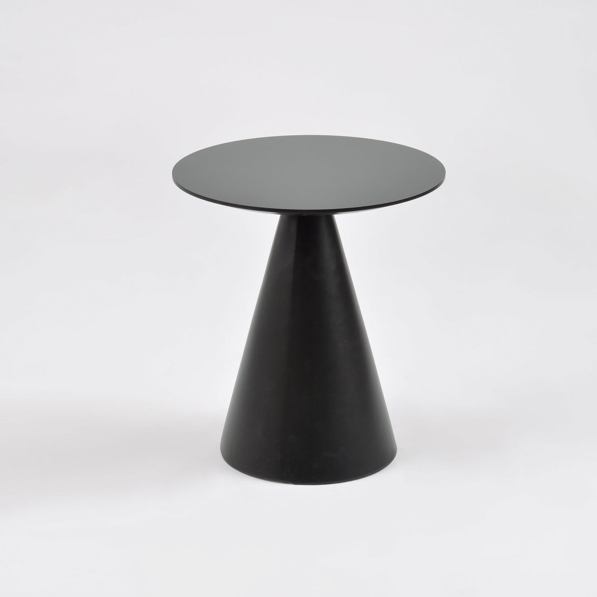 Birou Minimalist Rotund din Lemn Moale Livin Hill