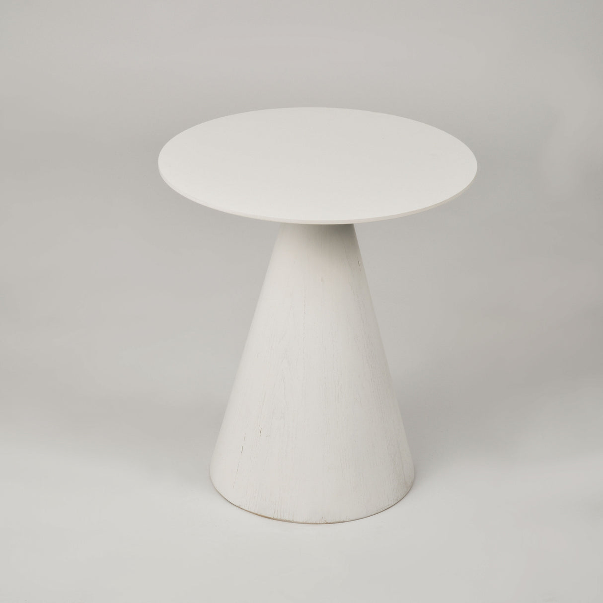 Masuta de Cafea Rotunda din Lemn Masiv cu Baza in Forma de Con Livin Hill