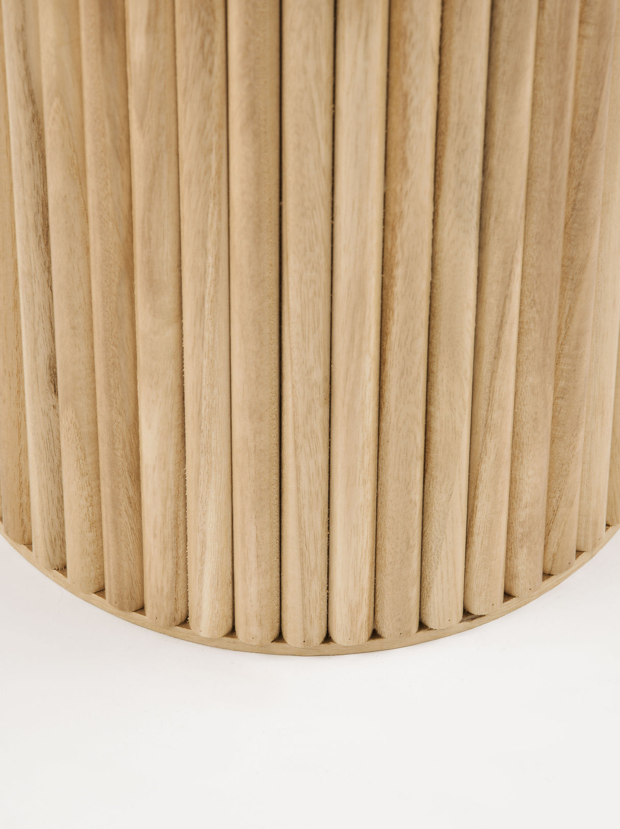 Masa de Cafea Rotunda din Ceramica si Lemn Livin Hill