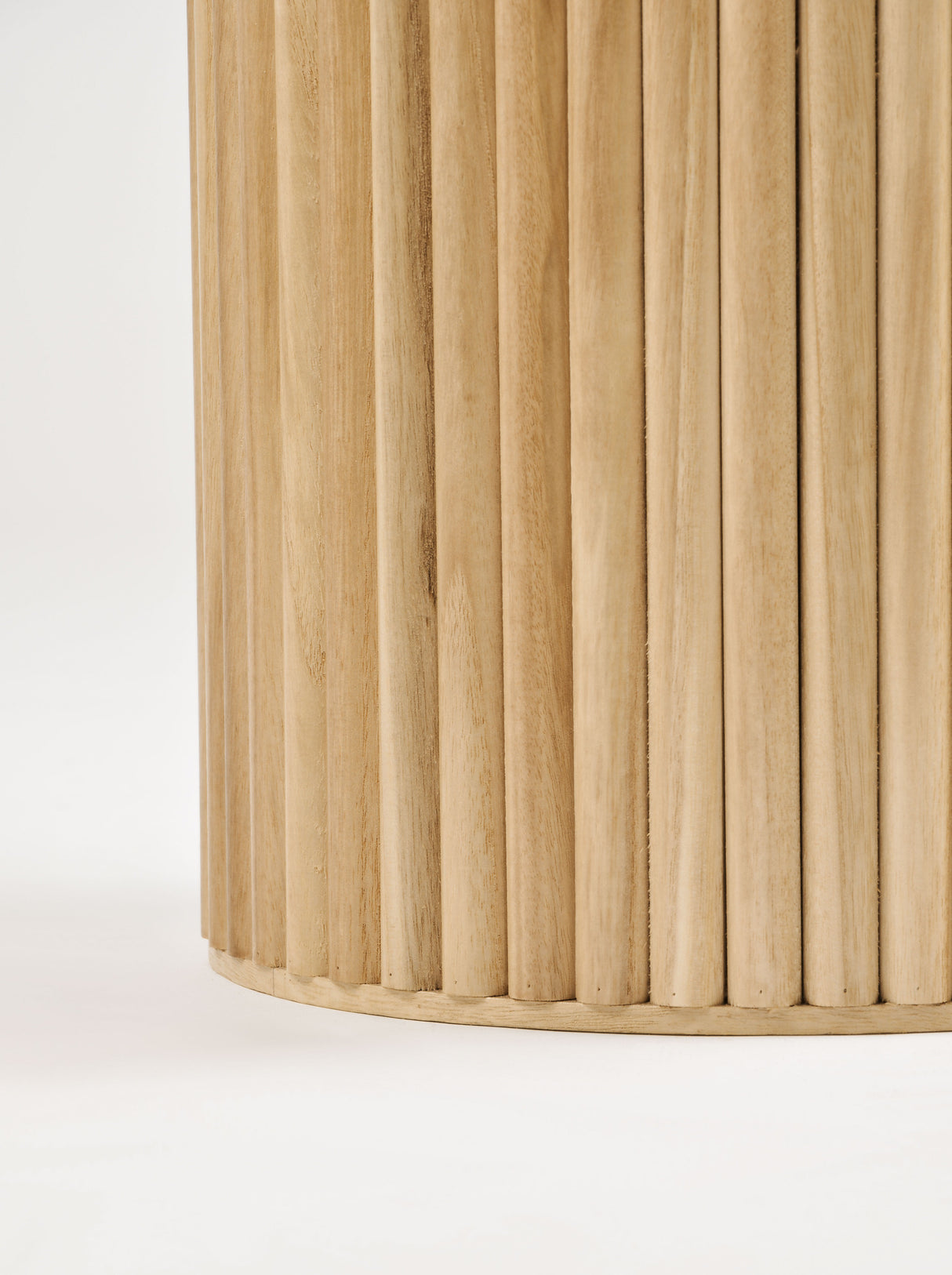 Masa de Cafea Rotunda din Ceramica si Lemn Livin Hill