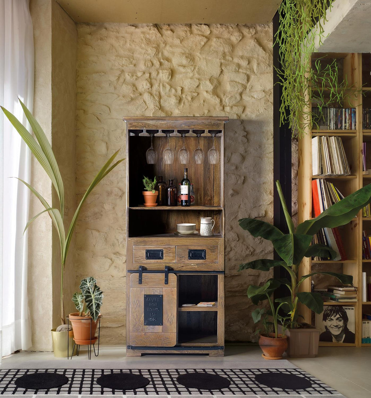 Dulap Bar Skyler cu Usa Glisanta si Sertare din Lemn de Mango Giner y Colomer