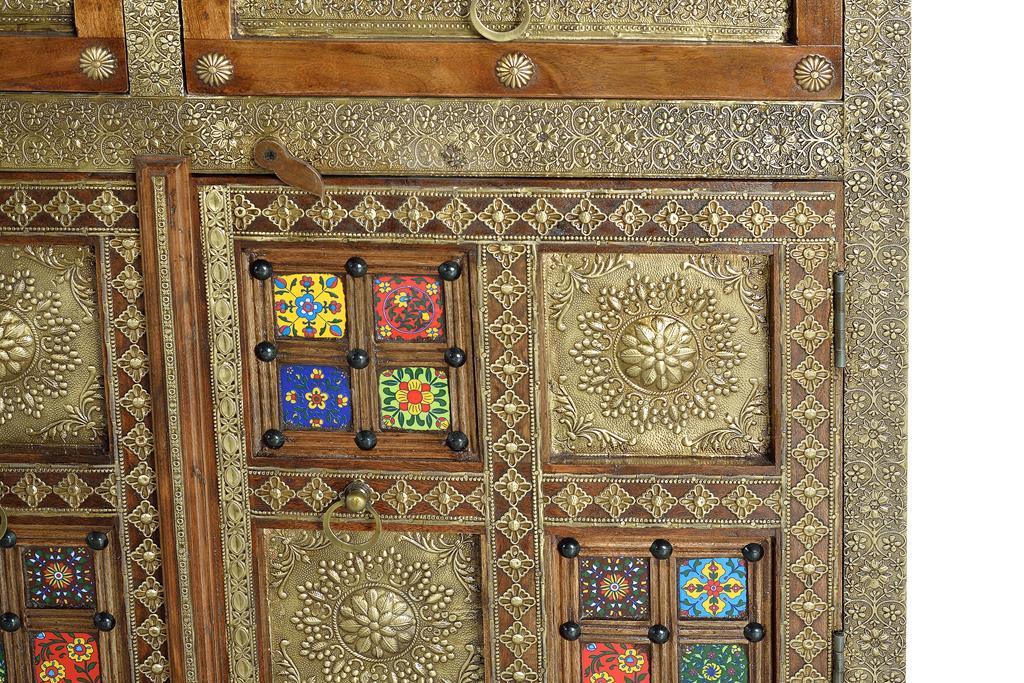 Comoda din Lemn de Acacia cu Detalii din Bronz si Ceramica Giner y Colomer