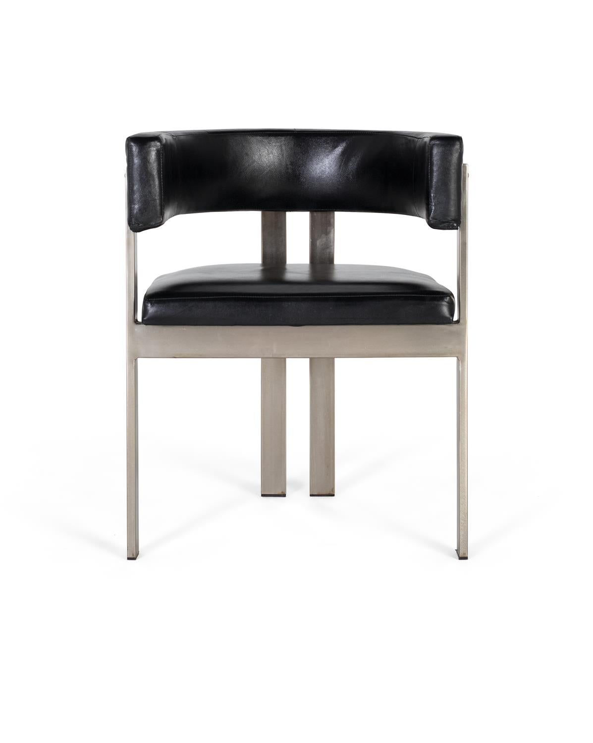 Fotoliu Tapitat in Piele Neagra cu Structura Metalica Aurie Giner y Colomer