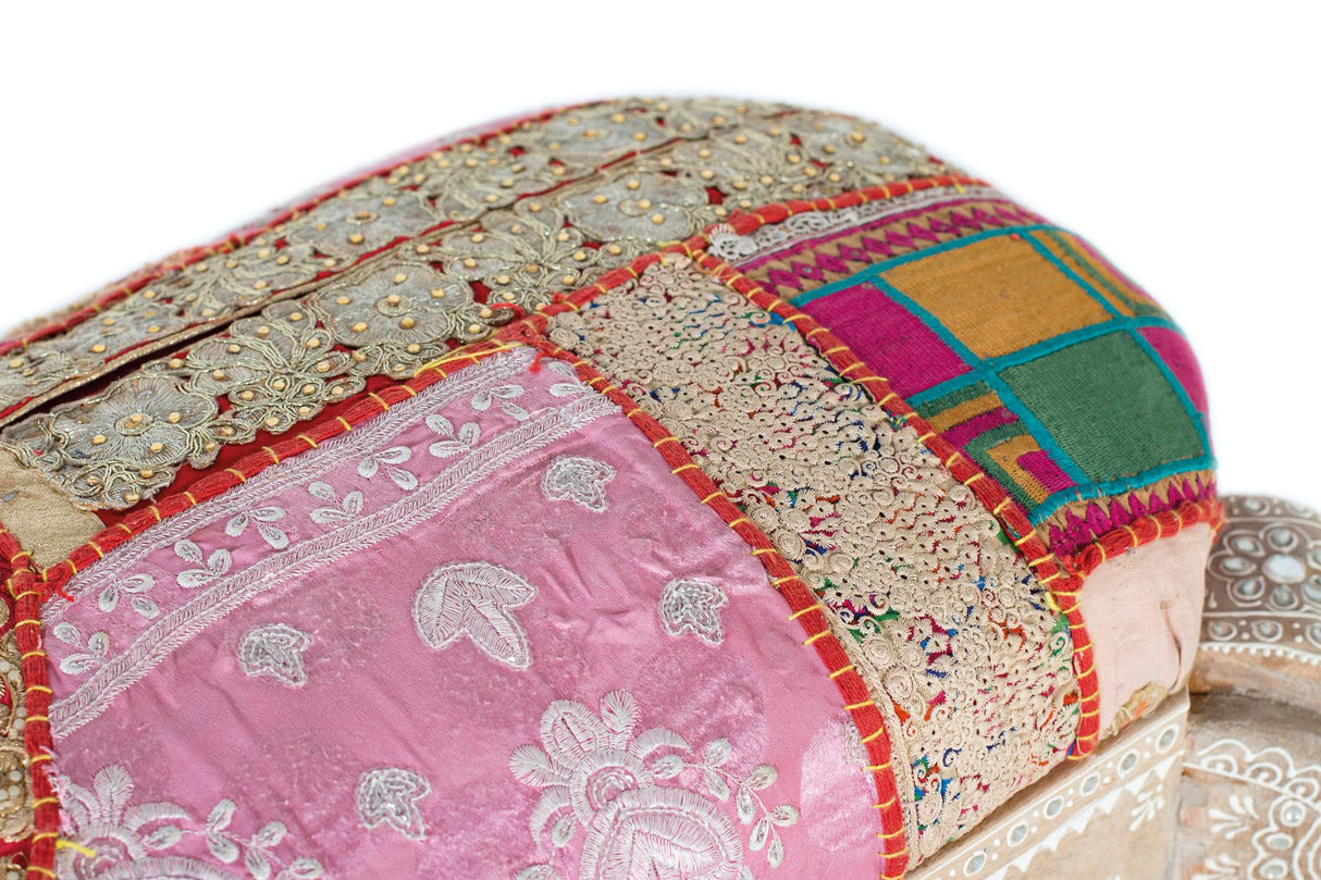 Banca tapitata din Lemn de Mango cu Material Textil Giner y Colomer