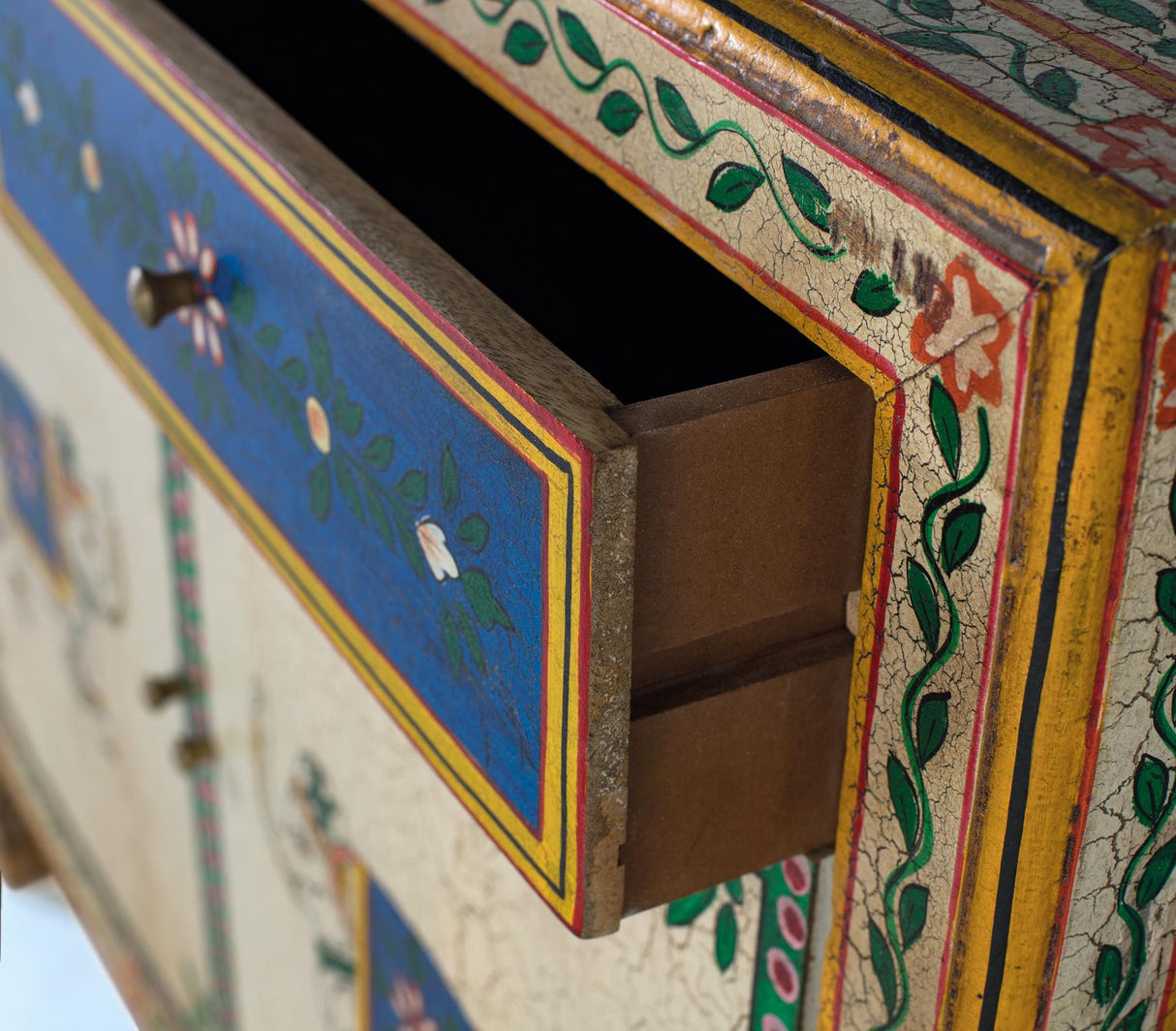 Comoda din Lemn de Mango Pictata Manual Giner y Colomer