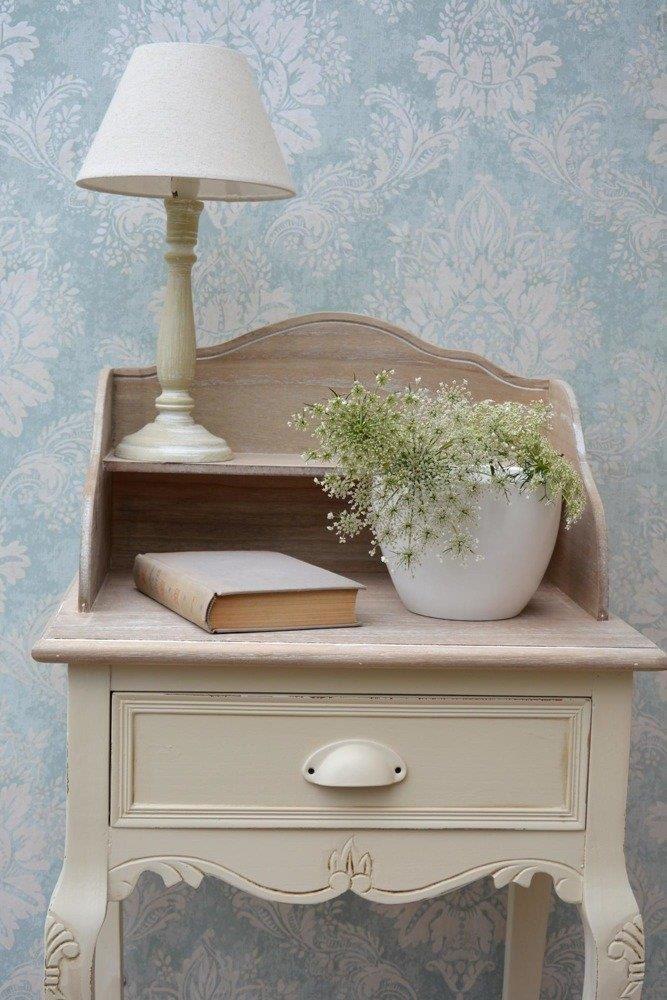 Noptiera Provensala Crem din Lemn si Manere in forma de Scoica Livin Hill