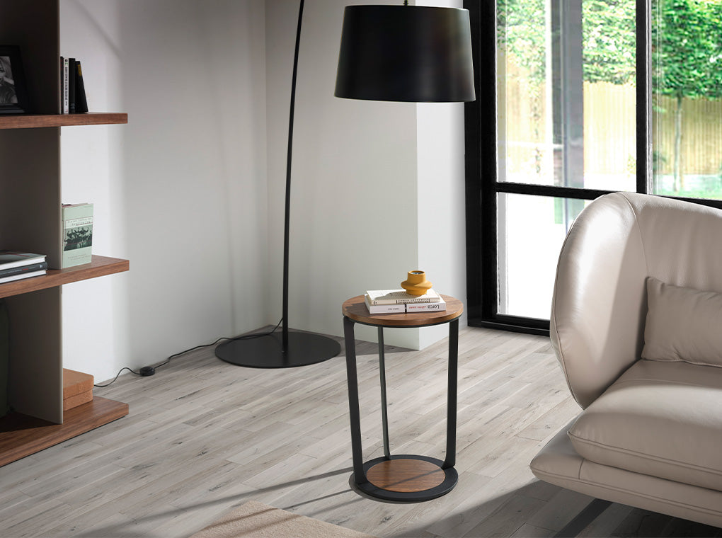 Masa Laterala din Furnir de Nuc si Otel Epoxid Negru Angel Cerda