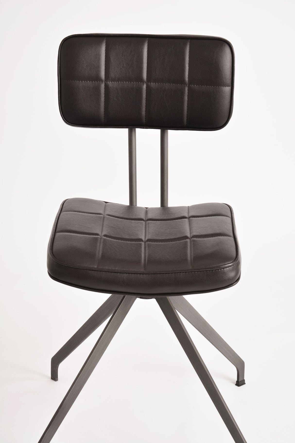 Scaunul Metalic Retro cu Tapiterie de Piele Ecologica Livin Hill