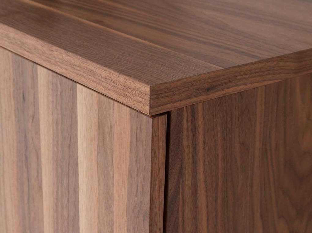 Comoda din Nuc cu Picioare din Otel Angel Cerda