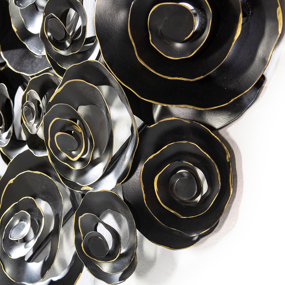 Sculptura din Metal Negru Auriu Thai Natura