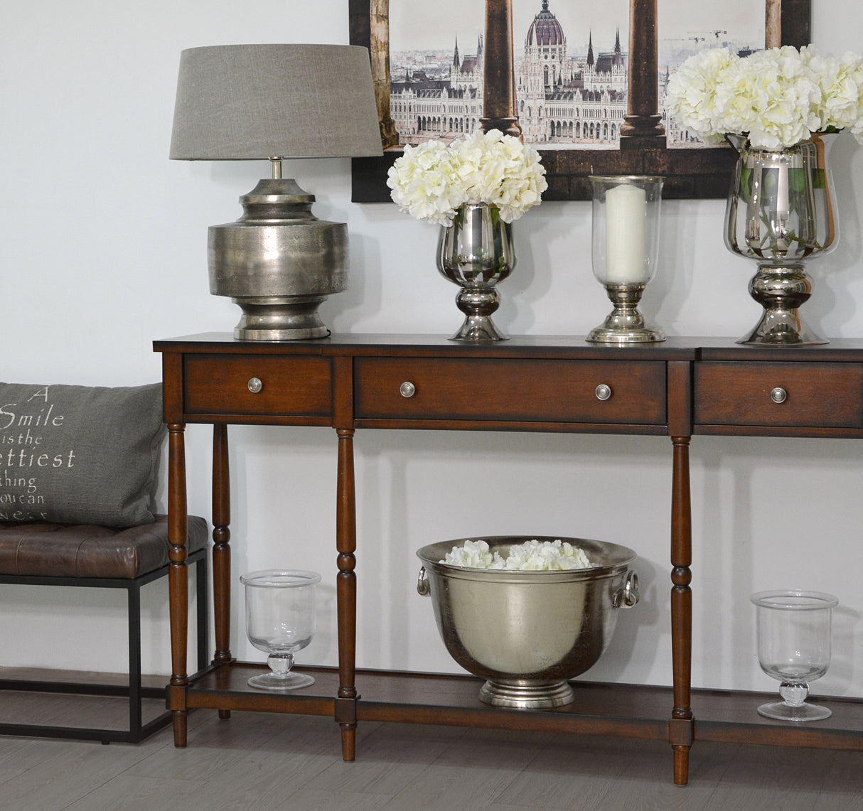 Consola Hampton cu Sertare si Raft din Stejar Imbatranit Livin Hill