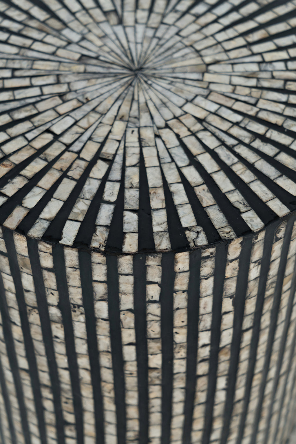 Masa Living cu Scoici Naturale cu Design Avangardist Livin Hill