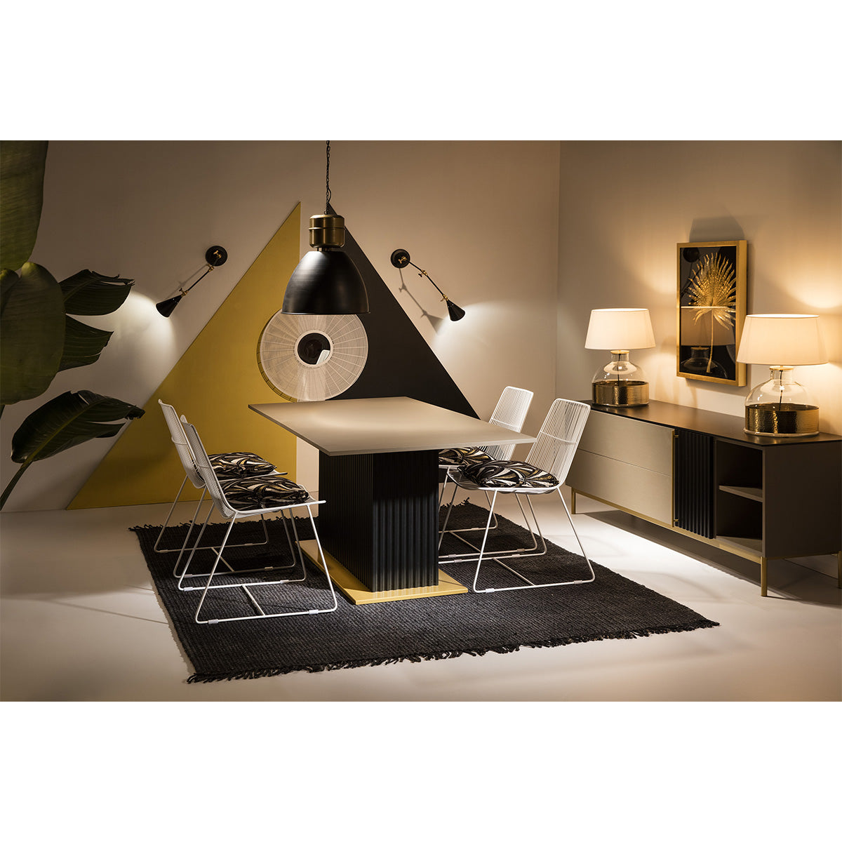 Aplica de Perete Moderna din Metal Negru Thai Natura