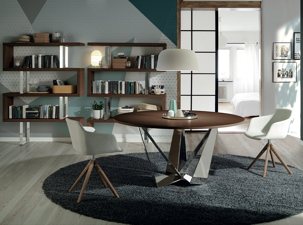 Scaun Pivotant Tesatura Bej si Lemn de Nuc Angel Cerda