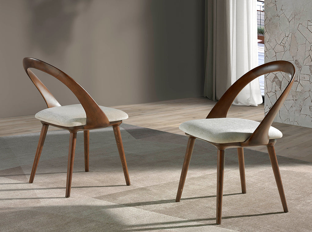 Scaun de Dining Tapitat in Piele Ecologica cu Structura din Lemn de Frasin Angel Cerda