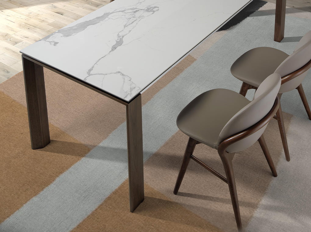 Scaun de Dining Tapitat cu Eco-Piele si Cadru din Lemn de Nuc Angel Cerda