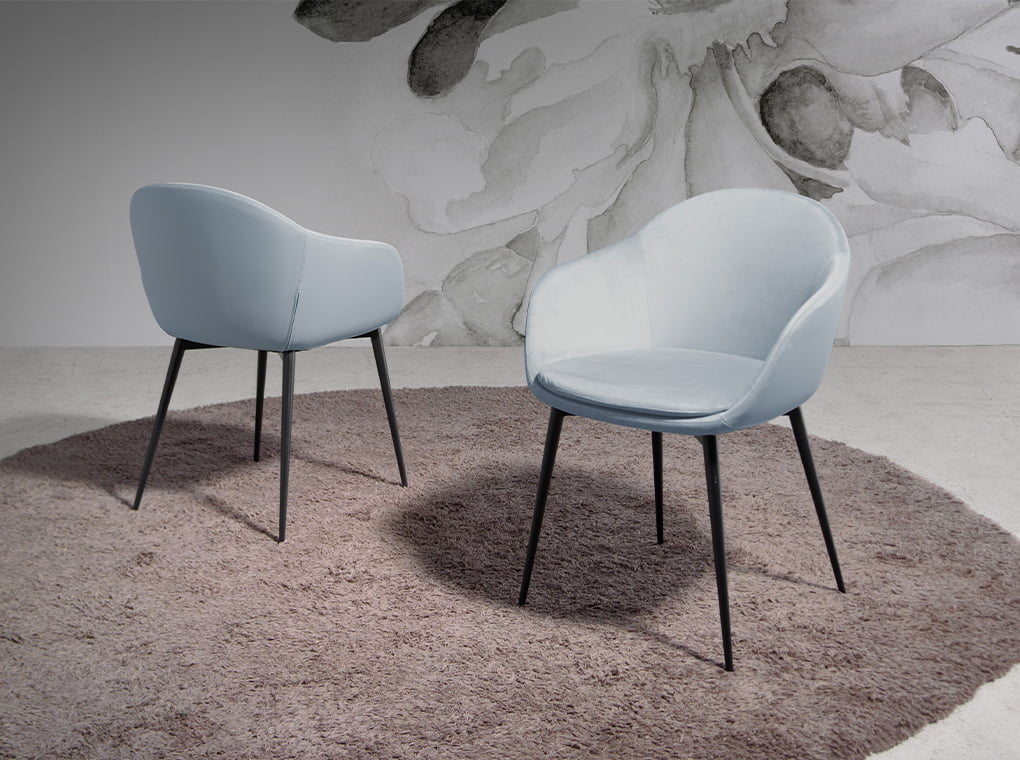 Scaun tapitat cu material textil si eco-piele cu picioare din otel negru Angel Cerda