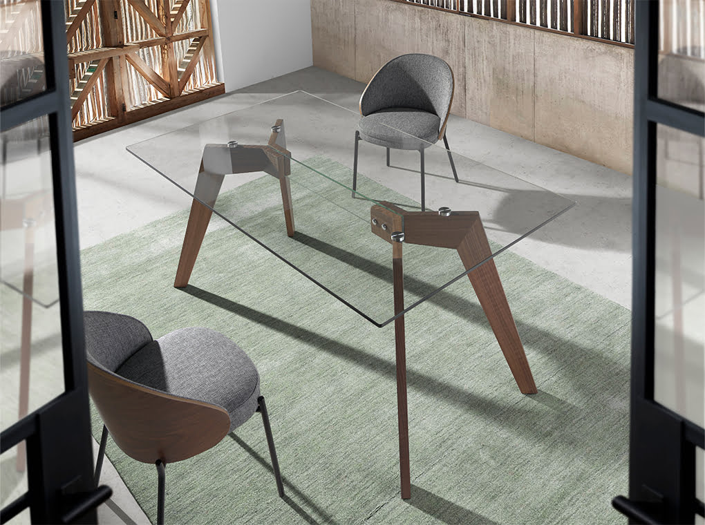 Scaun Tapitat din Nuc cu Structura Metalica Angel Cerda