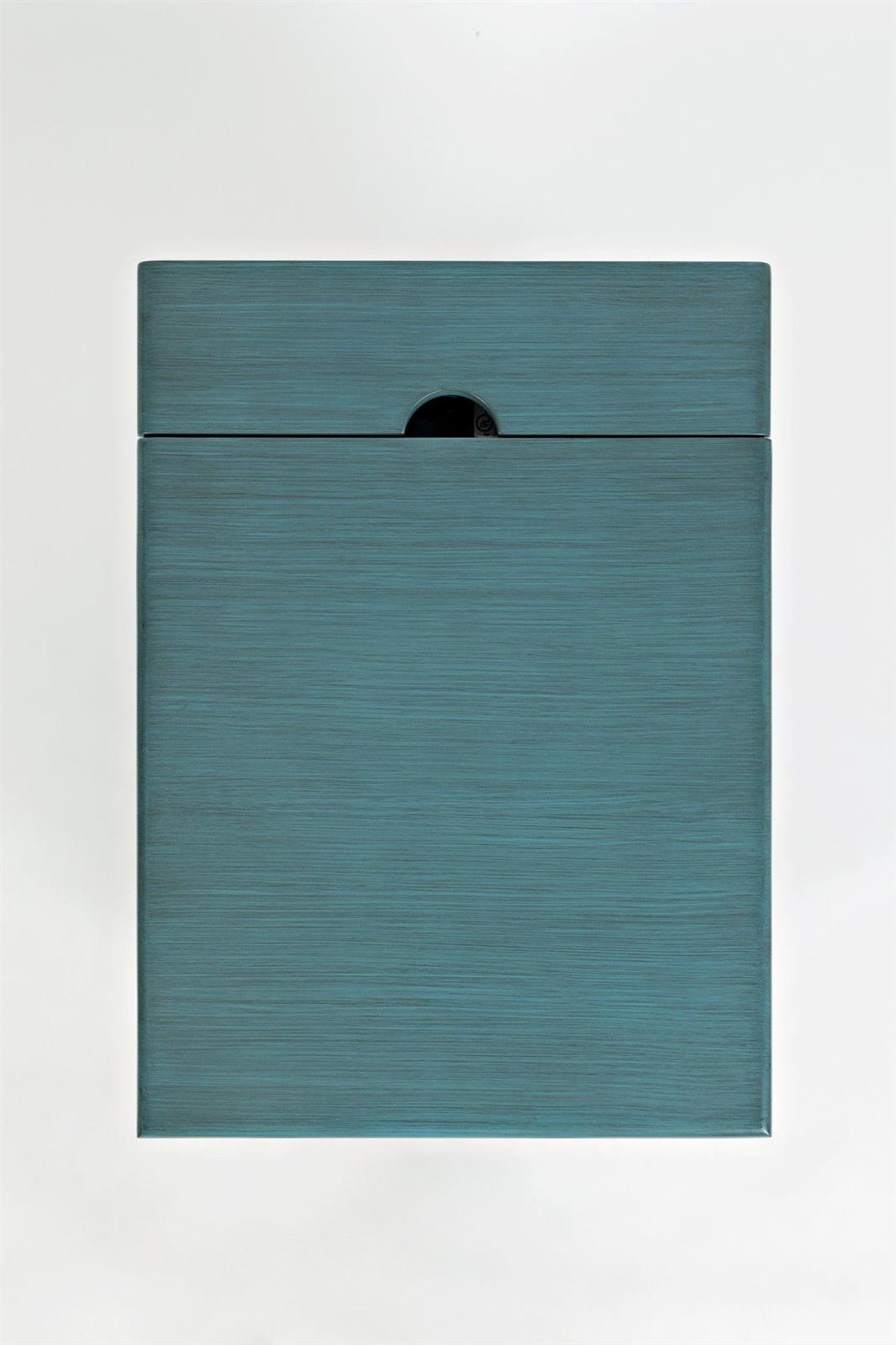 Noptiera din Lemn de Acacia cu Usi Ornamentale Livin Hill