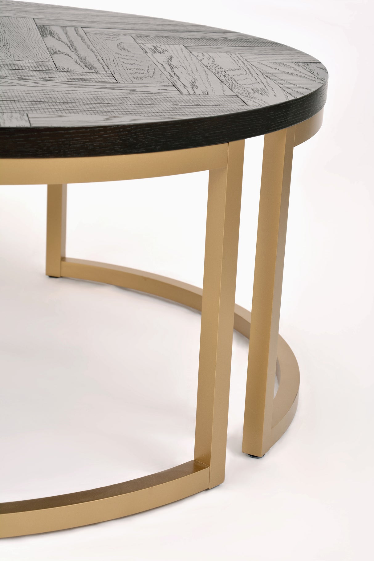 Masa de Cafea Rotunda din Stejar cu Picioare Aurii Livin Hill