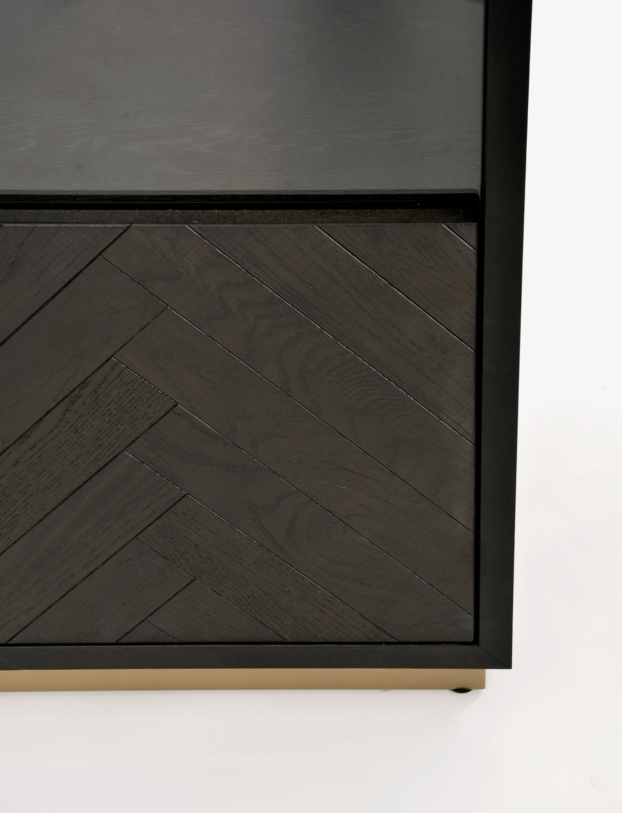 Vitrina Moderna din Lemn de Fag cu Intarsie de Jodel si LED-uri Livin Hill