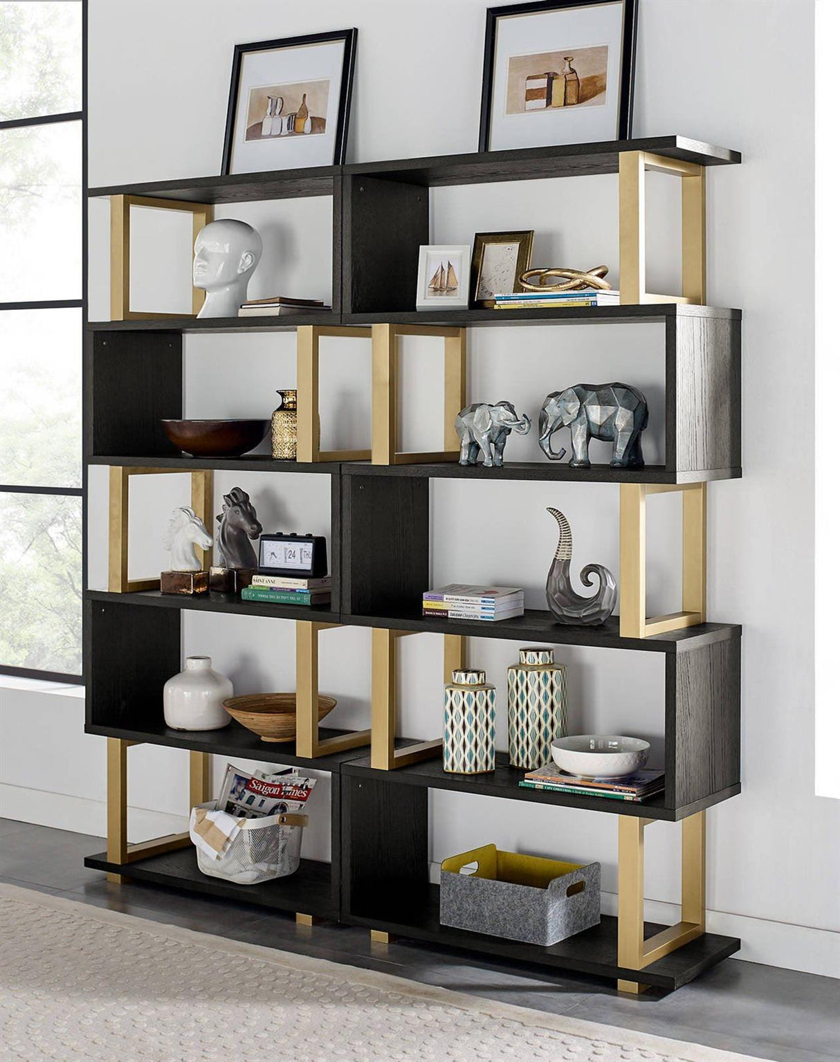 Biblioteca Moderna din Lemn de Fag cu Elemente Aurii Livin Hill