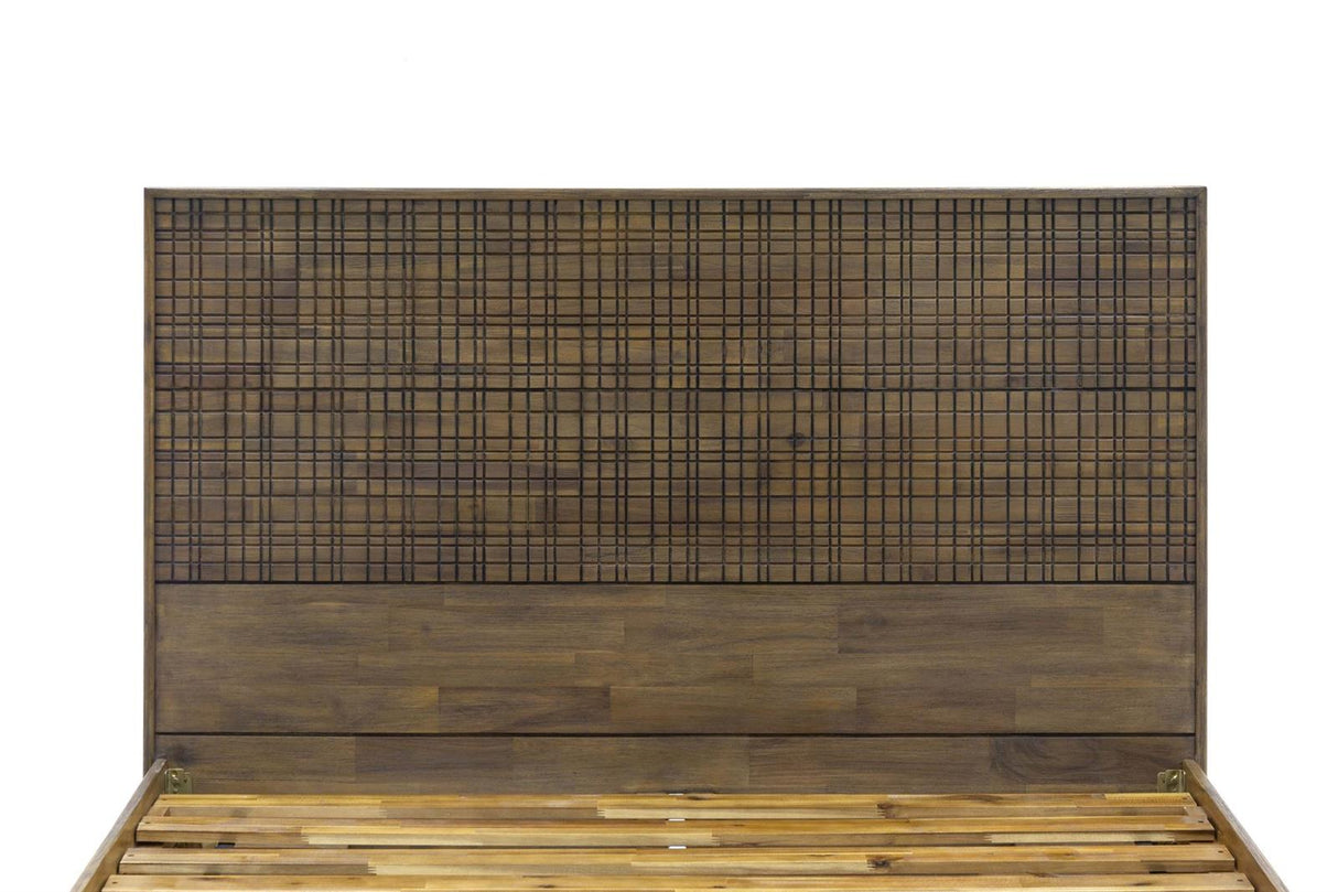 Pat din Lemn de Acacia Exotic cu Structura si Picioare Metalice Negre Livin Hill