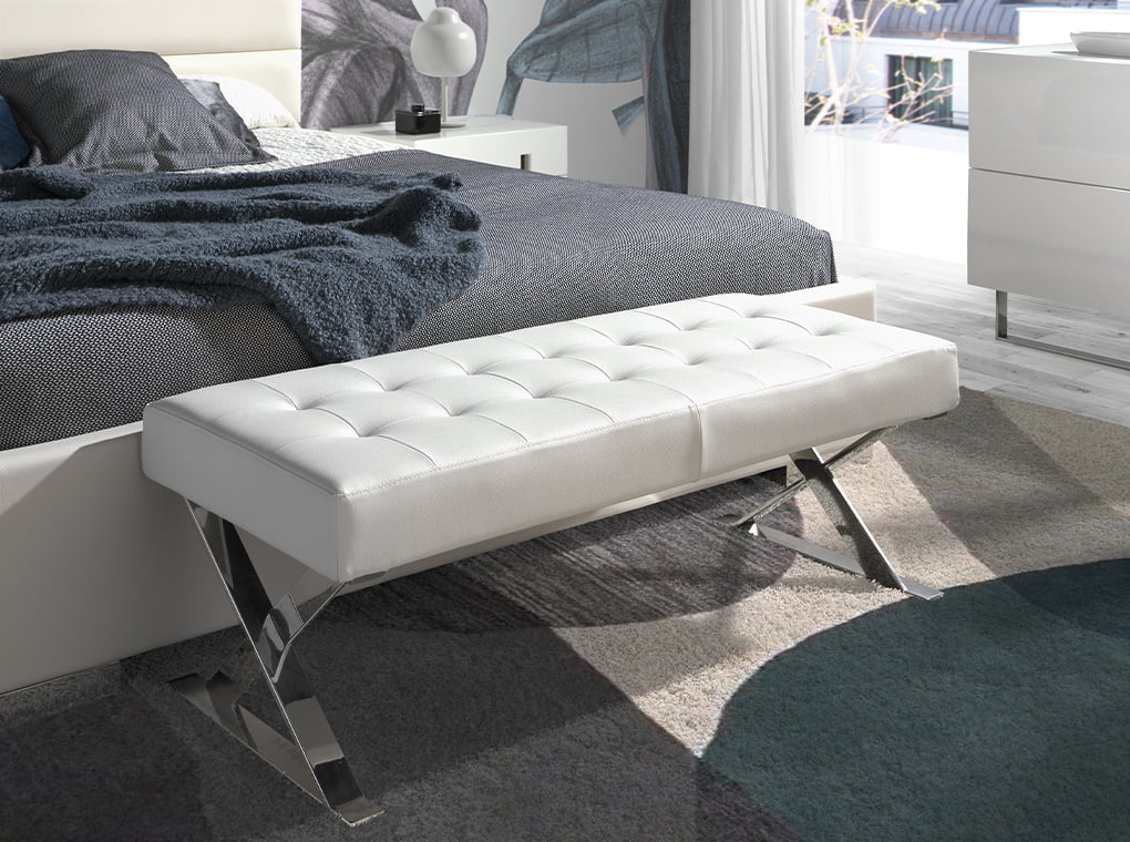 Banchetă tapițată albă cu picioare din oțel cromat – design modern și eleganță minimalistă 5001 Angel Cerdá