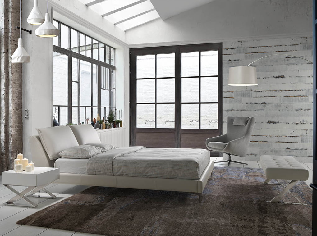 Banchetă tapițată albă cu picioare din oțel cromat – design modern și eleganță minimalistă 5001 Angel Cerdá