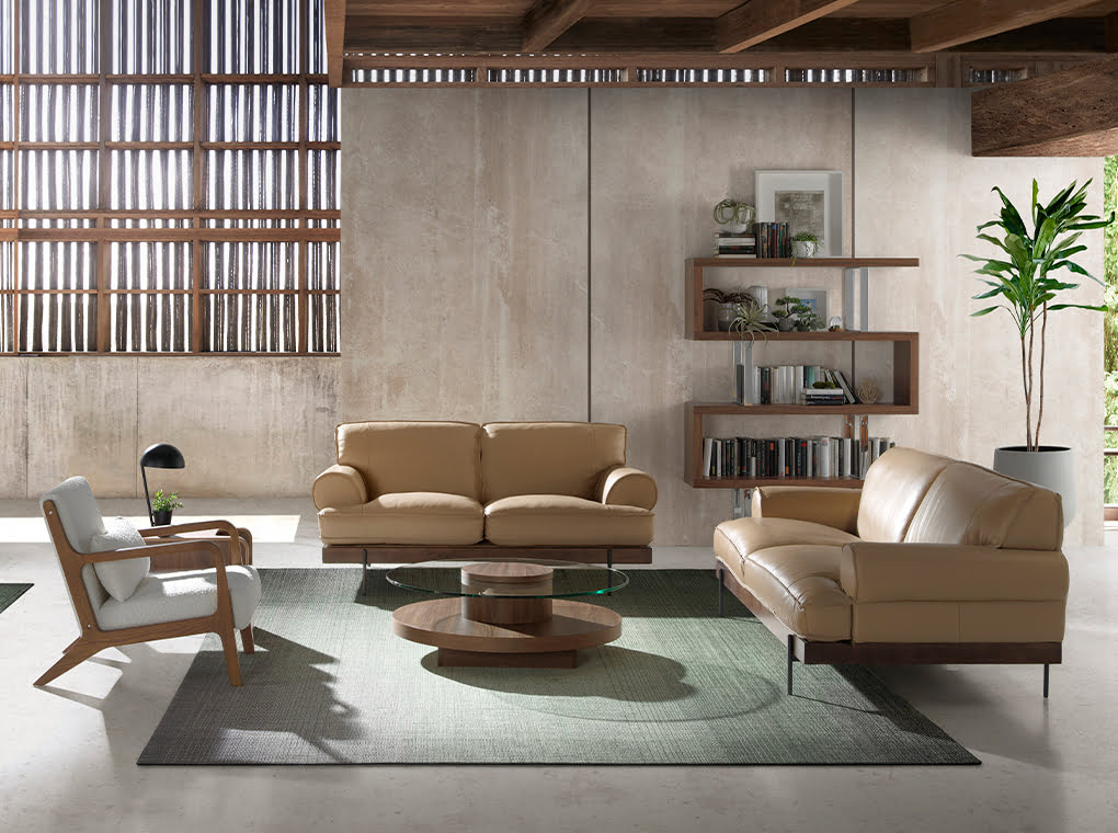 Fotoliu tapitat alb cu brate din nuc Angel Cerda