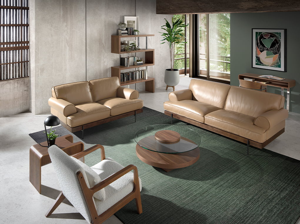 Fotoliu tapitat alb cu brate din nuc Angel Cerda