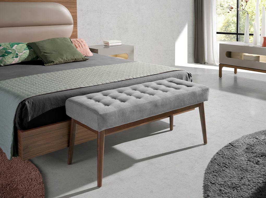 Banchetă tapițată gri închis cu picioare din lemn nuc – design modern și versatilitate 5107 Angel Cerda