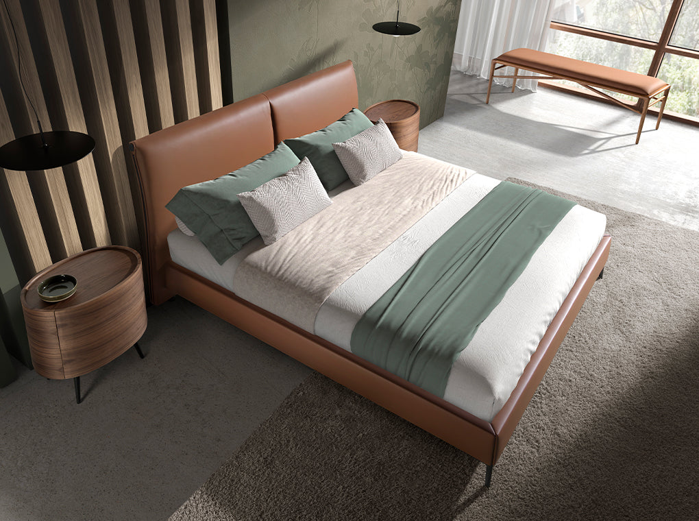 Bancheta din Piele Maro cu Picioare din Lemn de Nuc Angel Cerda