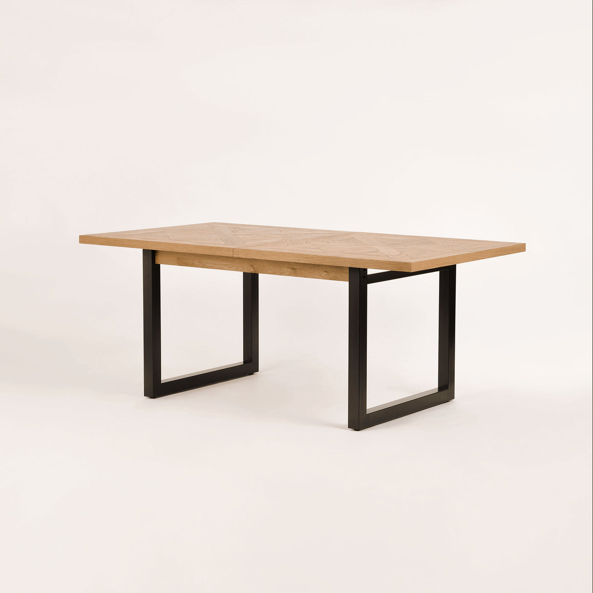 Masa extensibila din Stejar cu Suport Metalic in forma de U Livin Hill