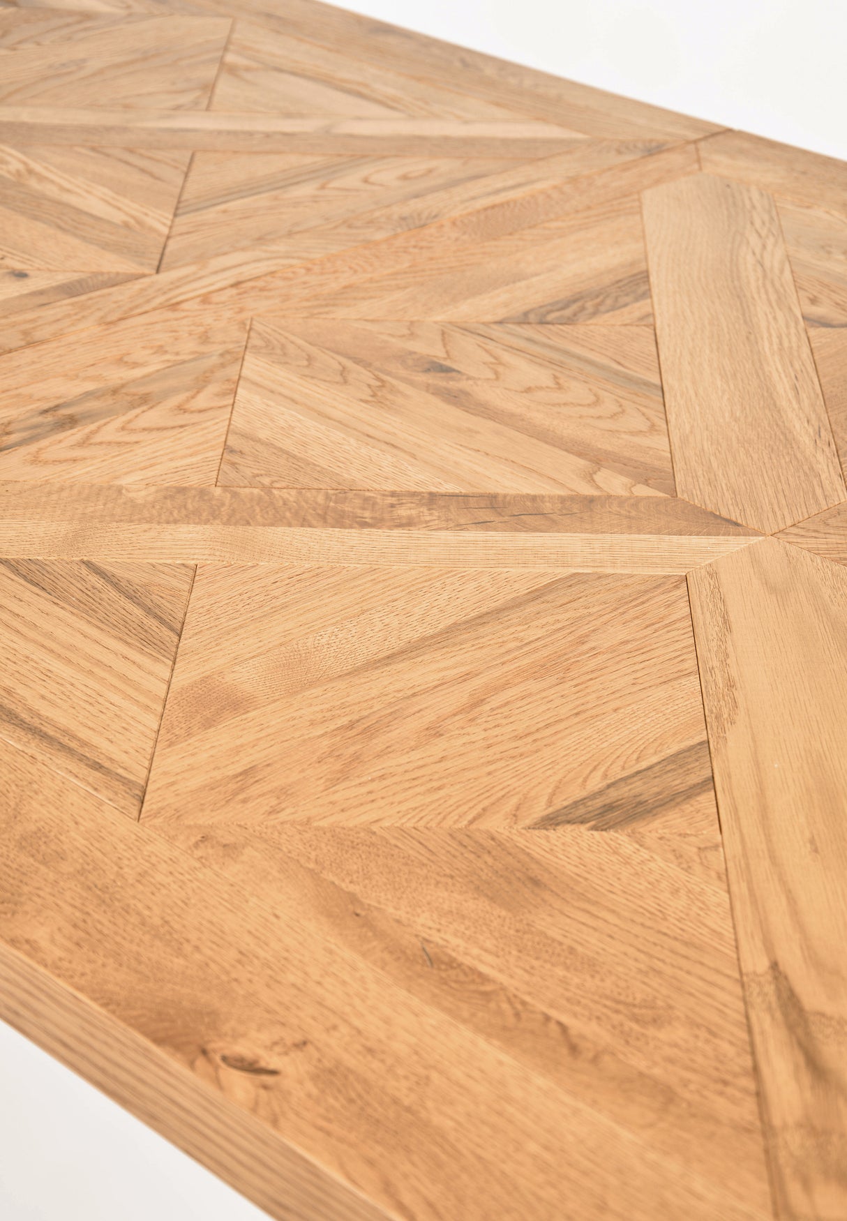 Masa extensibila din Stejar cu Suport Metalic in forma de U Livin Hill