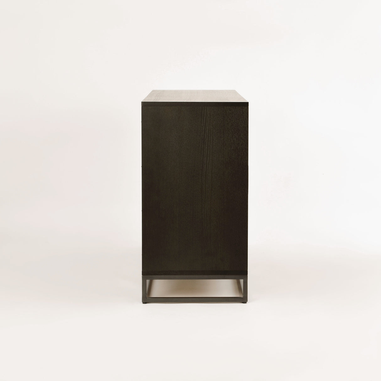 Comoda Loft cu Fronturi din Stejar Alb si Structura de Otel Livin Hill