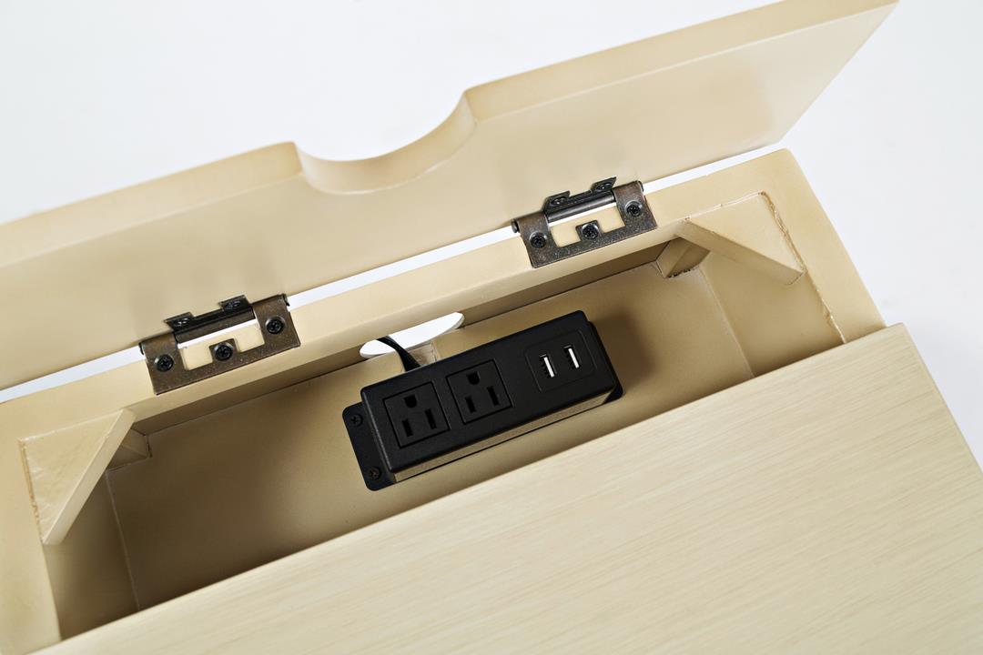 Noptiera din Lemn de Acacia cu Usi Ornamentale Livin Hill