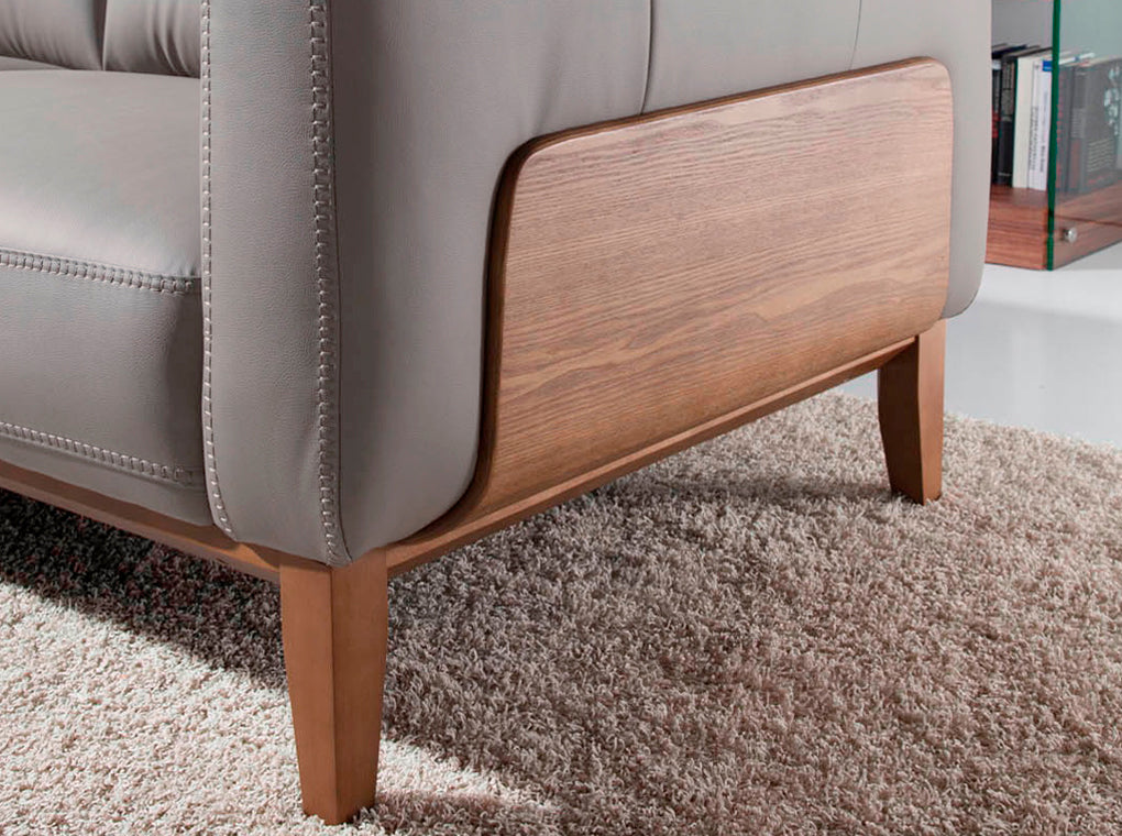 Canapea din Piele Tapitata cu Detalii din Nuc Angel Cerda