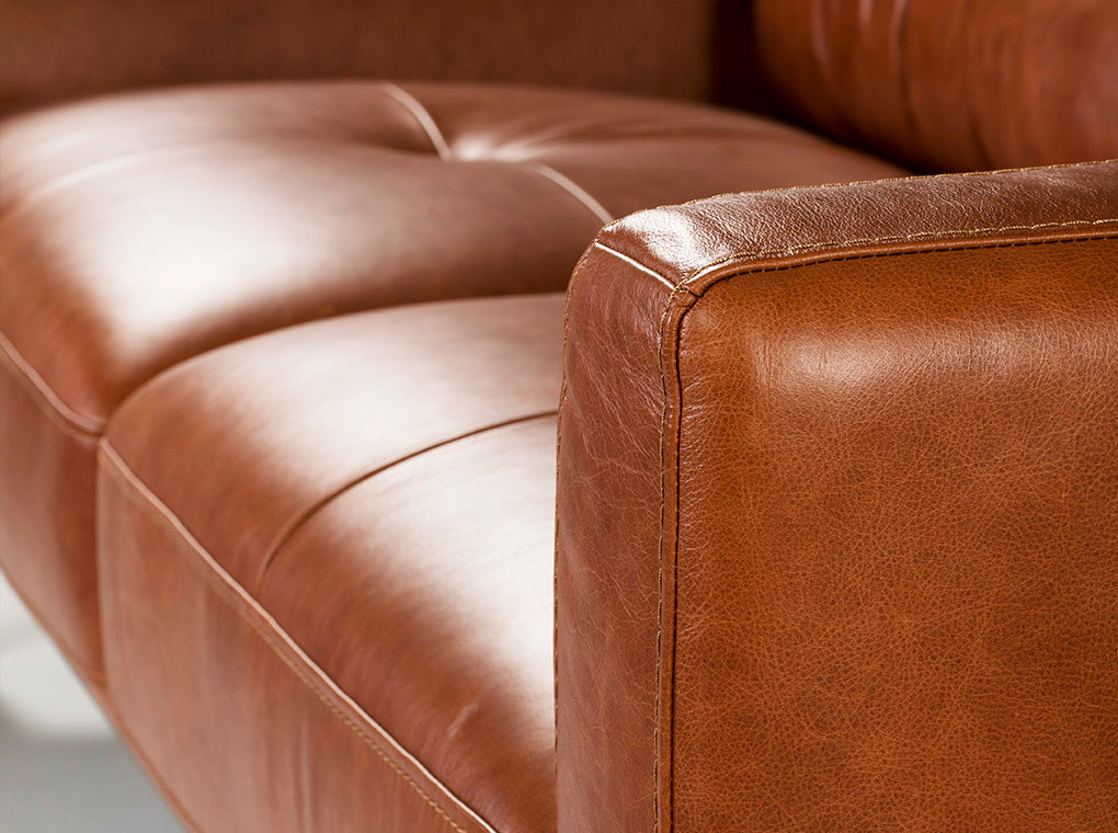 Canapea din Piele de Bivol de 3 Locuri Angel Cerda