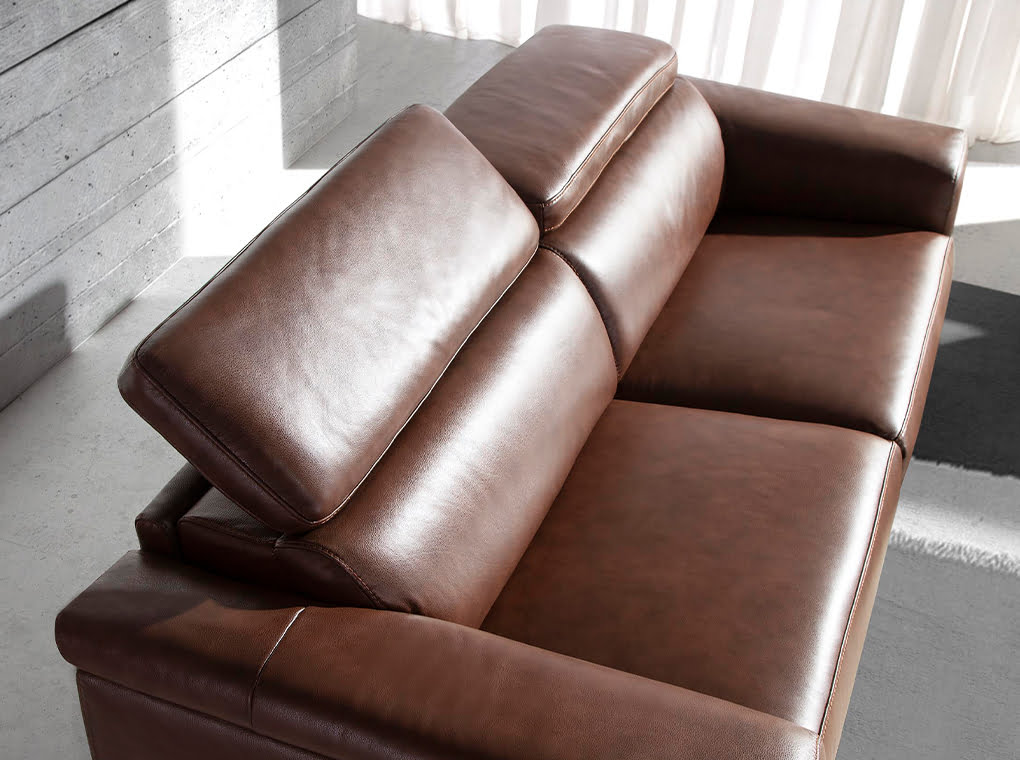 Canapea Moderna Tapitata cu Piele de Vaca Angel Cerda