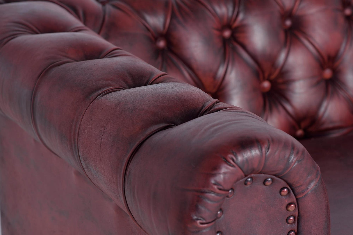 Canapea Chester cu 3 Locuri Tapitata cu Piele de Inalta Calitate Giner y Colomer