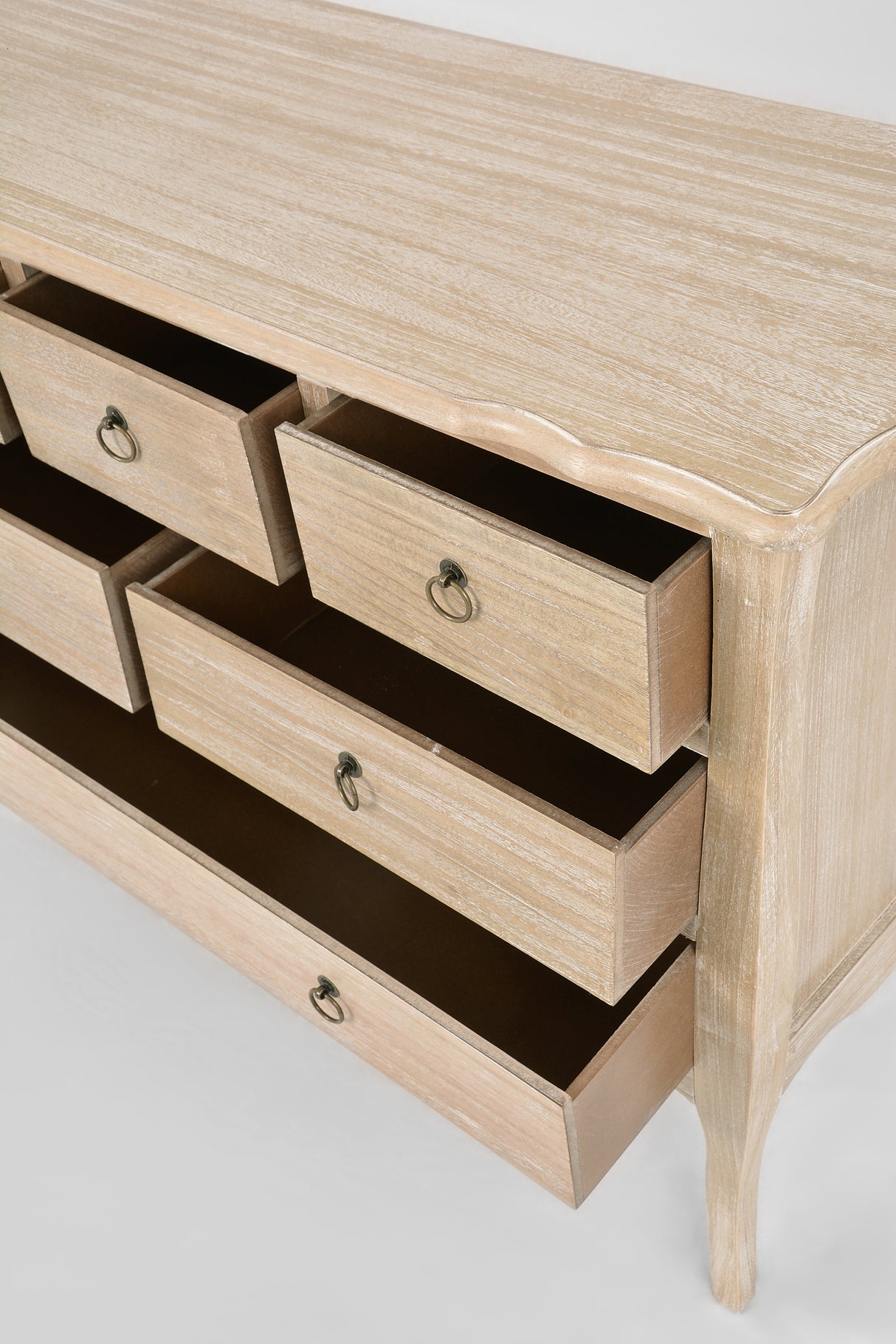 Comoda cu Picioare Sculptate din Lemn de Paulownia Livin Hill