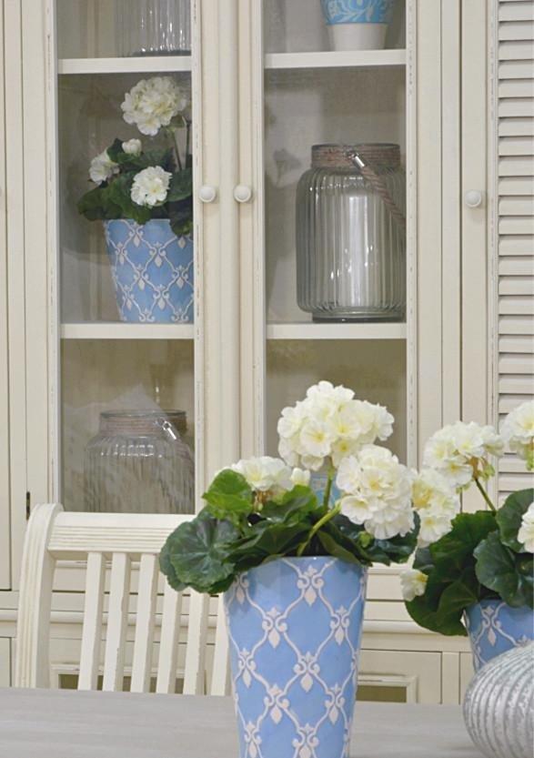 Dulap Provence cu Shutters si Picioare Sculptate Livin Hill