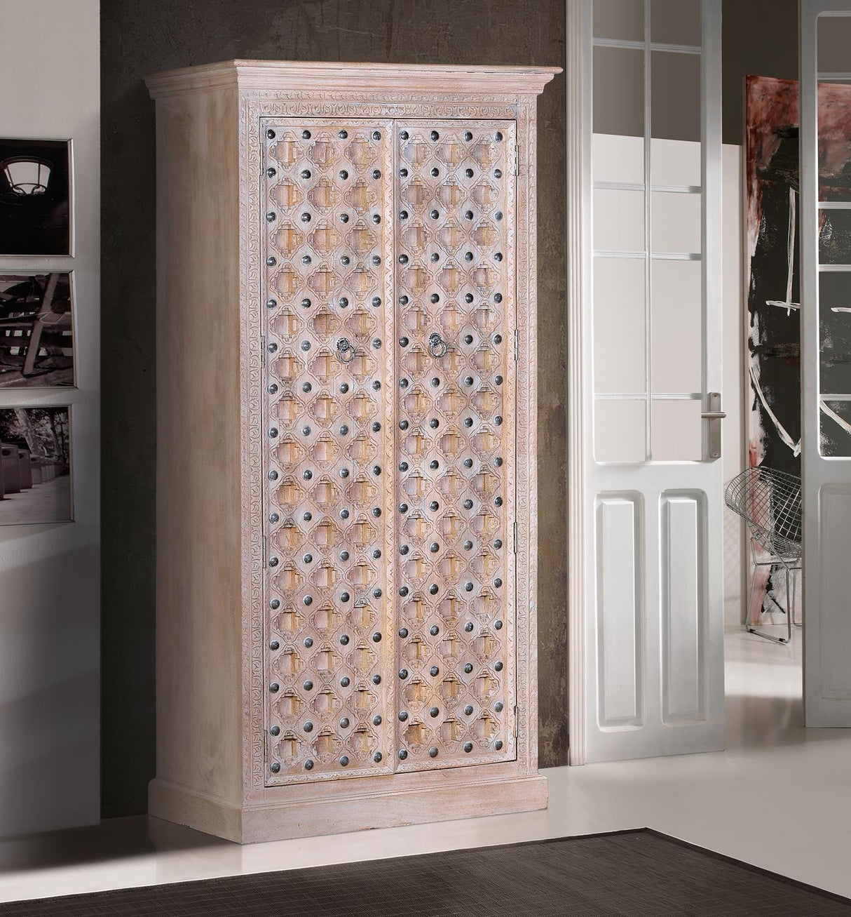 Dulap din Lemn de Mango cu Detalii din Fier Giner y Colomer