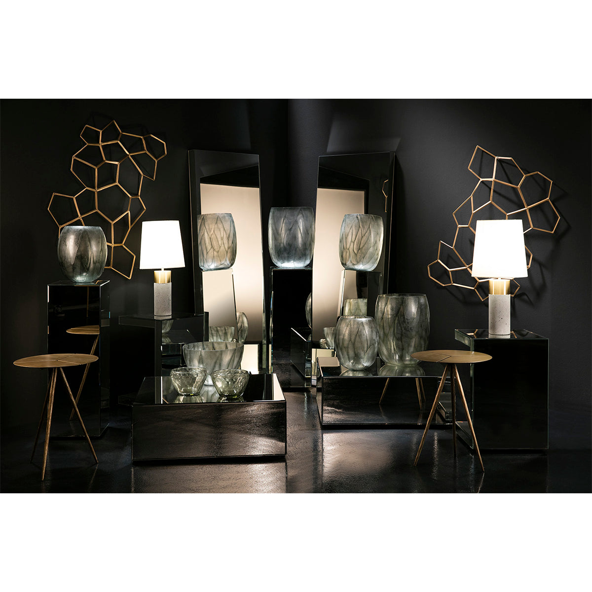 Masa Laterala din Metal Auriu Thai Natura