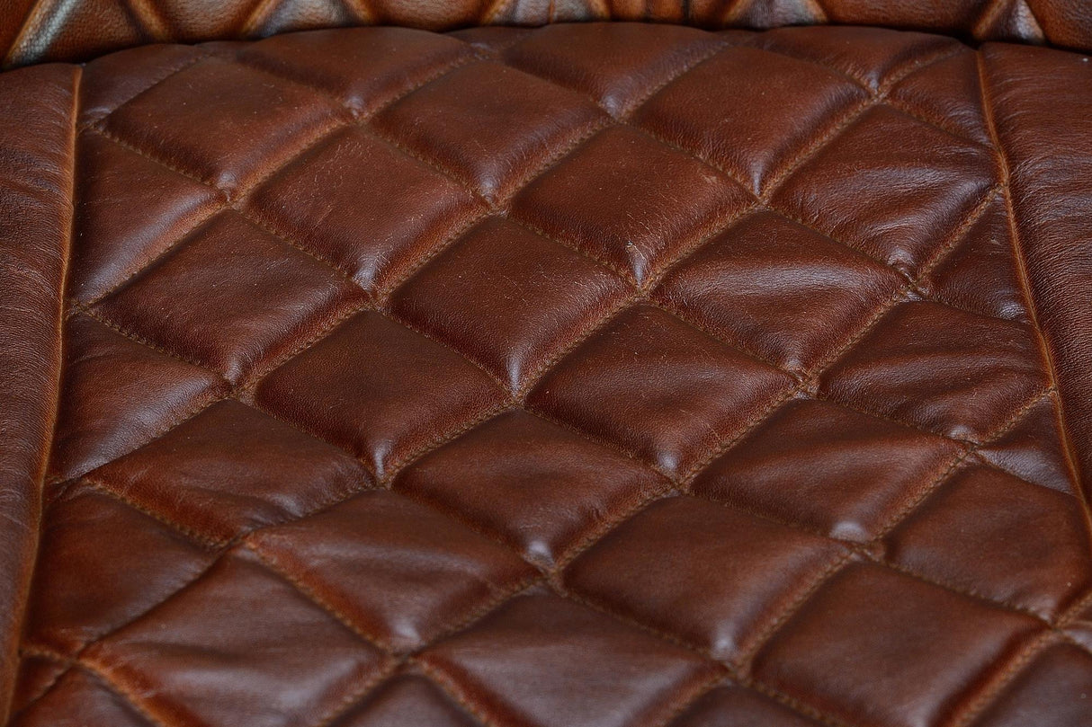 Fotoliu Tapitat cu Piele si Structura din Fier Giner y Colomer