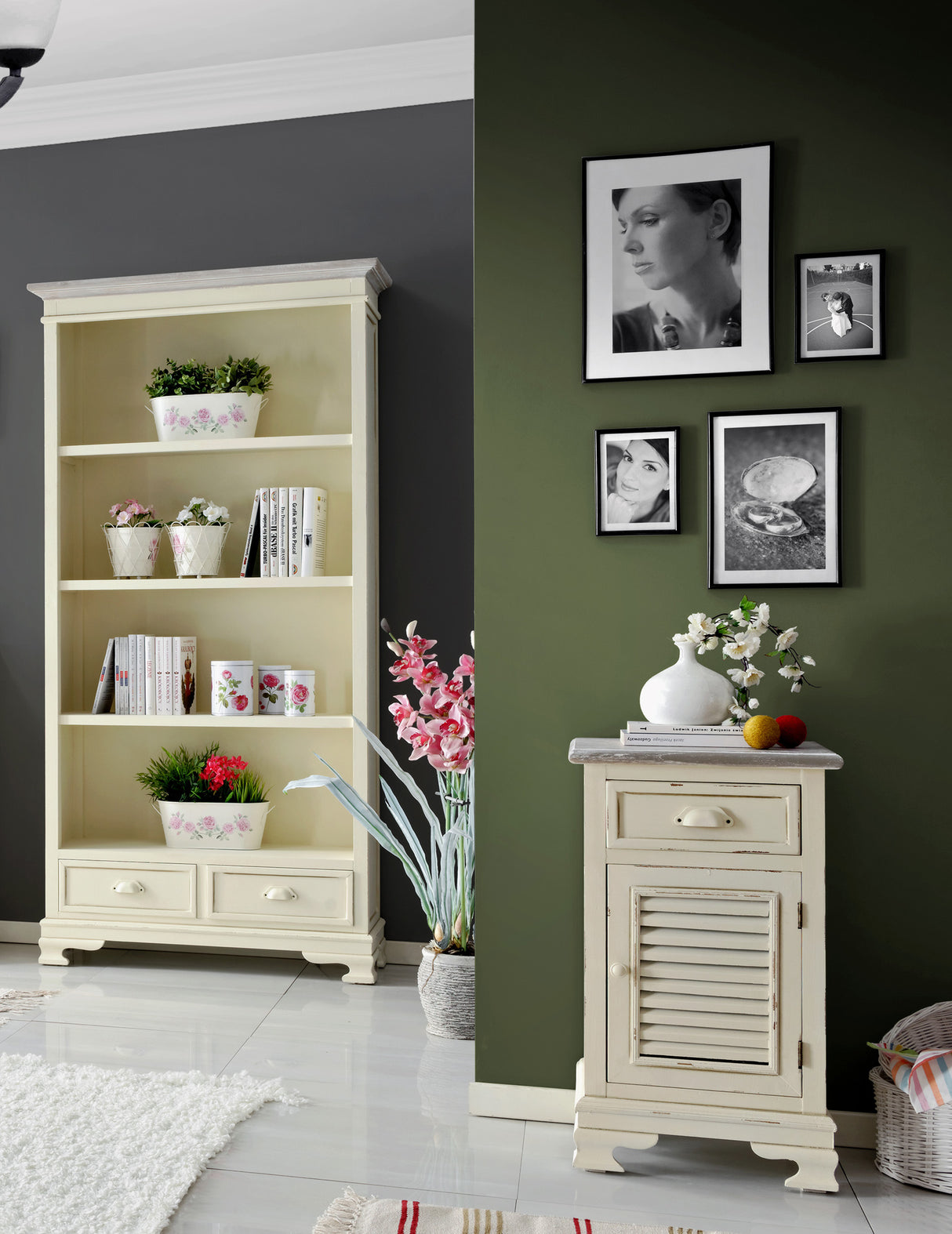 Noptiera Crem cu Obloane Decorative Livin Hill